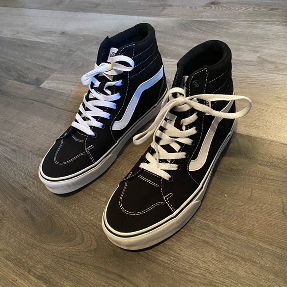 Vans Shoes - VANS Hightops